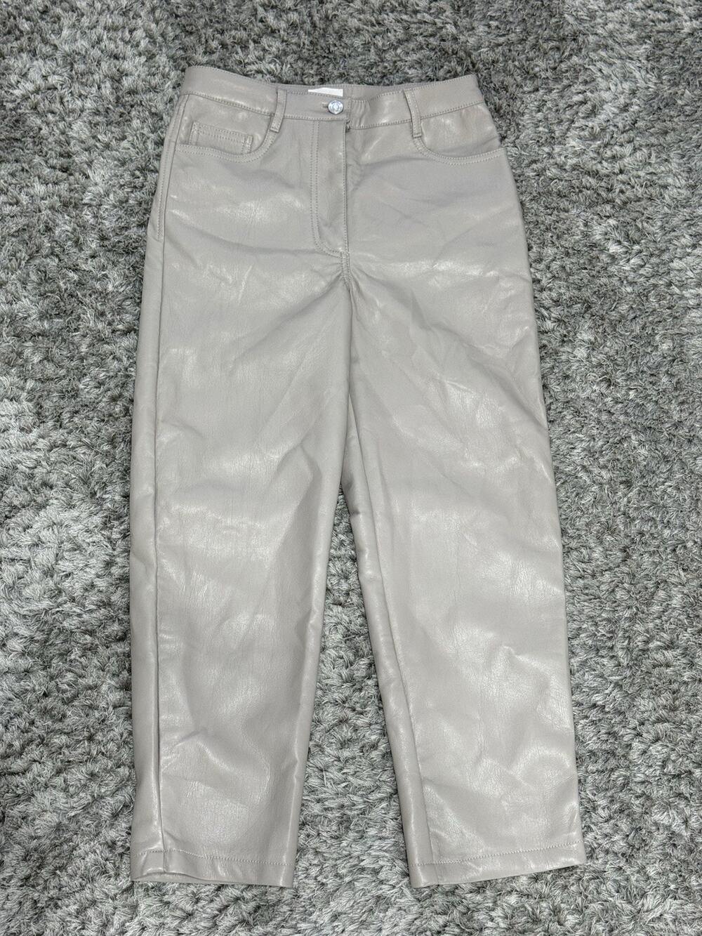 Wilfred Aritzia Women’s Vegan Faux Leather Cropped Pants Beige Gray Size 2